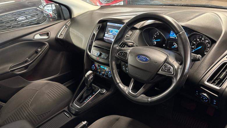 Ford Focus 1.6 125 Titanium 5dr Powershift Petrol Hatchback